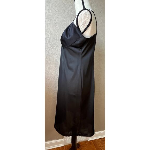 Vintage Vanity Fair Women's Full Slip Dress Lace Satin Whimsigoth Black USA 38 - Picture 3 of 12